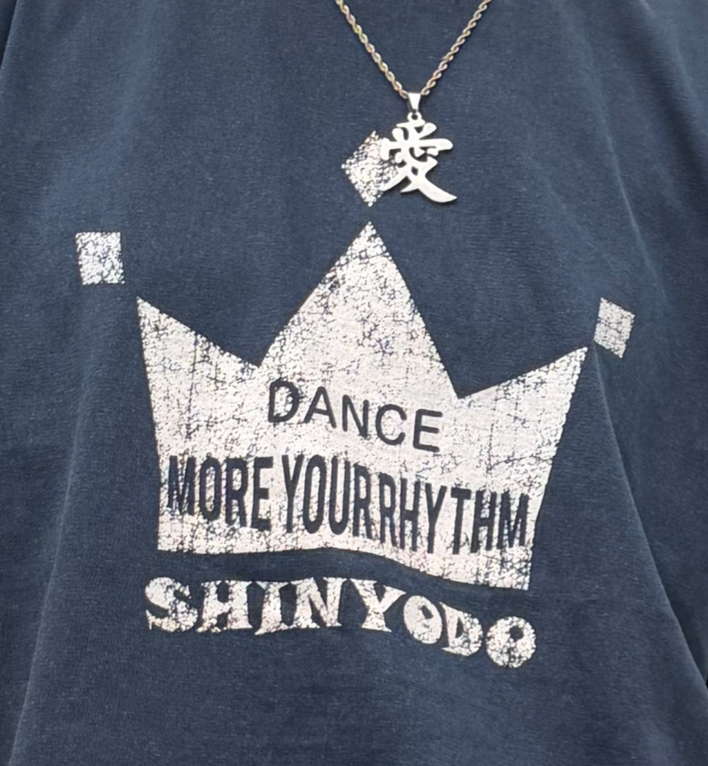 MORE YOUR RHYTHM ヴィンテージTシャツ