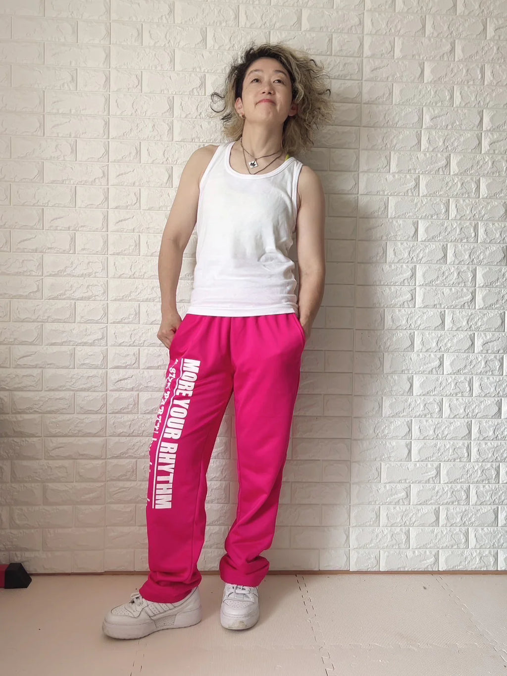 【定番】サイドロゴ　ストレートパンツ