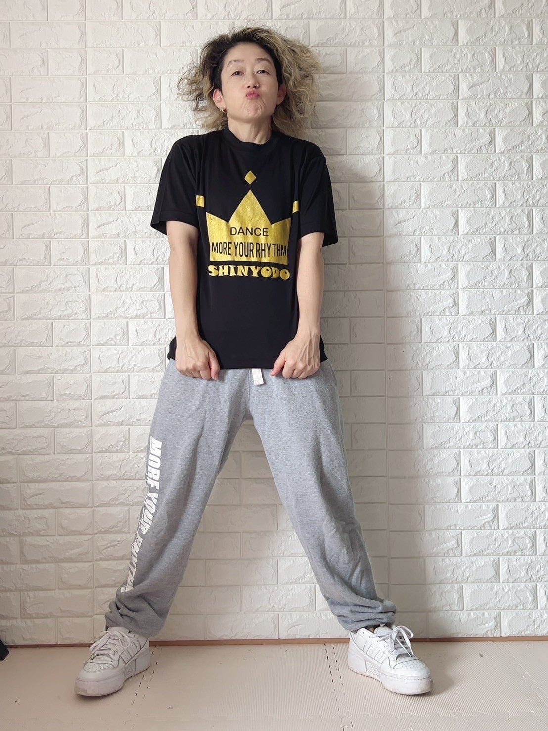 デカ王冠ドライTシャツ（ブラック）